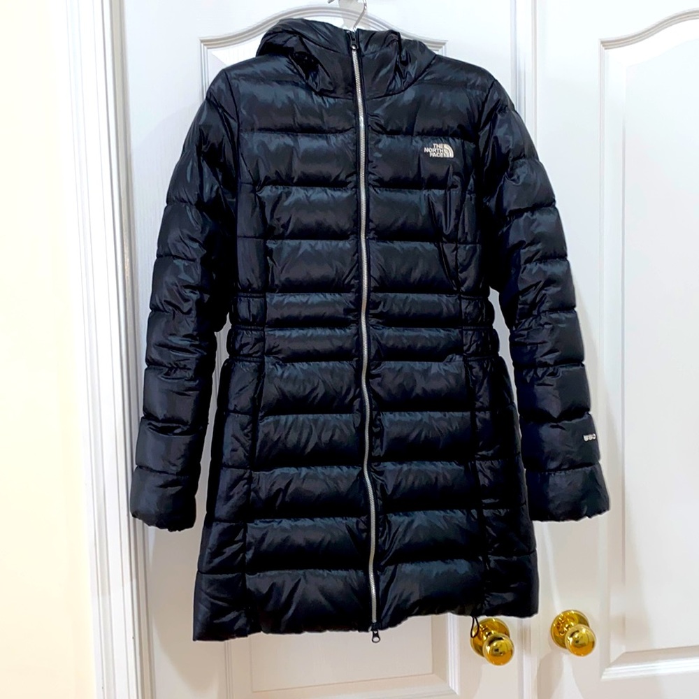 The North Face women’s Gotham 550 parka, black, size Medium